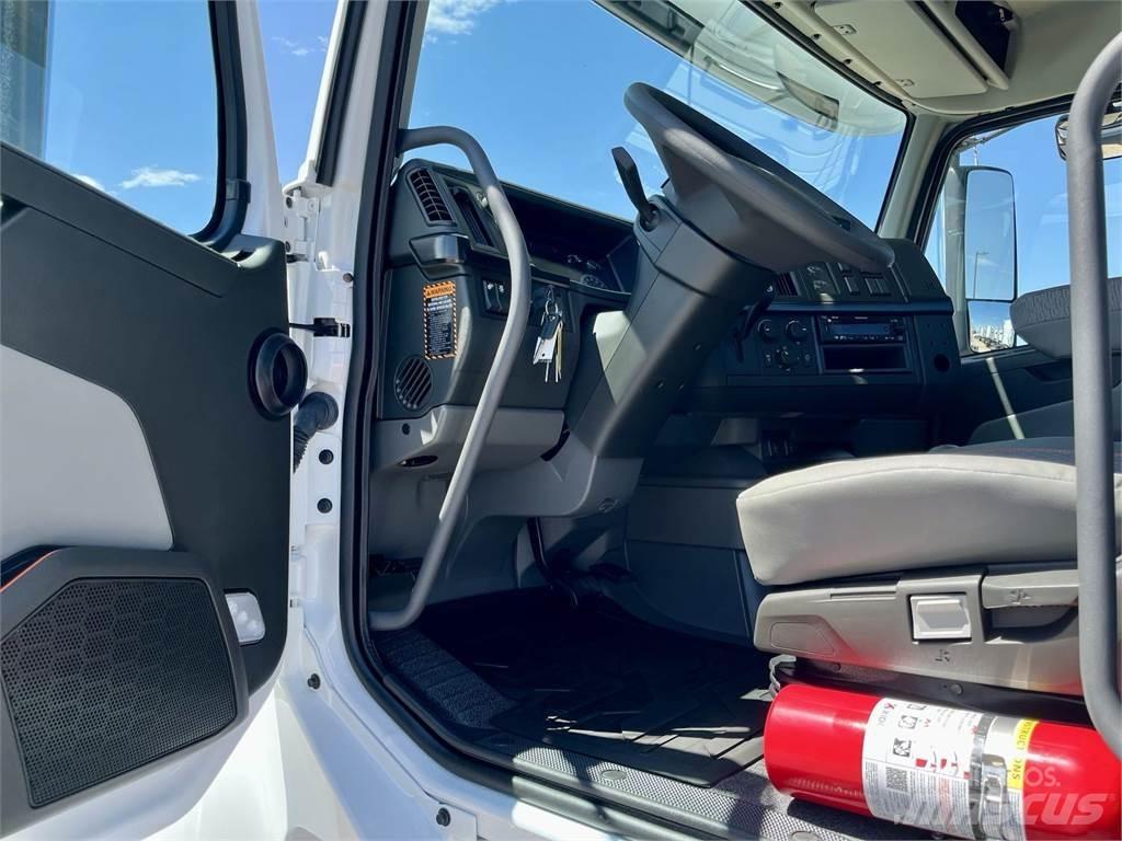 Volvo VHD64FT300 Tahače