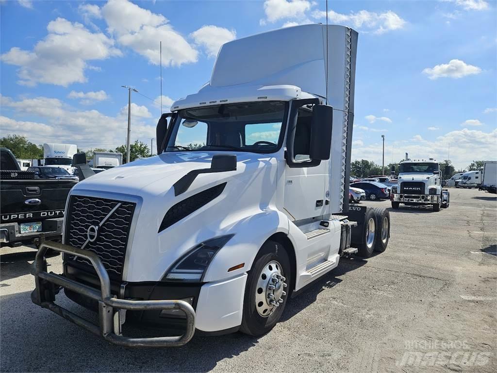 Volvo VNL62T300 Tahače