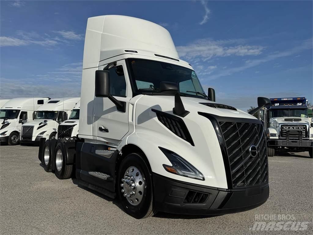 Volvo VNL64T300 Tahače