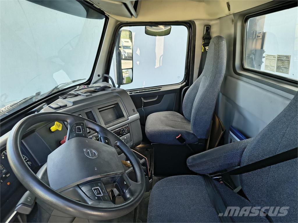 Volvo VNL64T300 Tahače