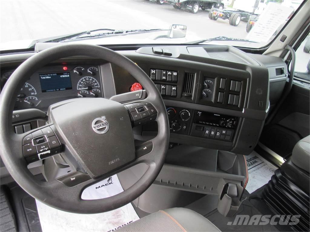 Volvo VNL64T760 Tahače