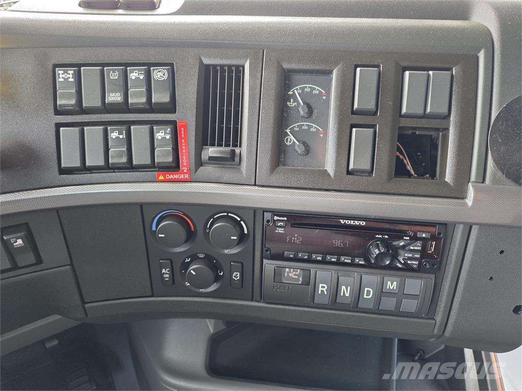 Volvo VNL64T760 Tahače