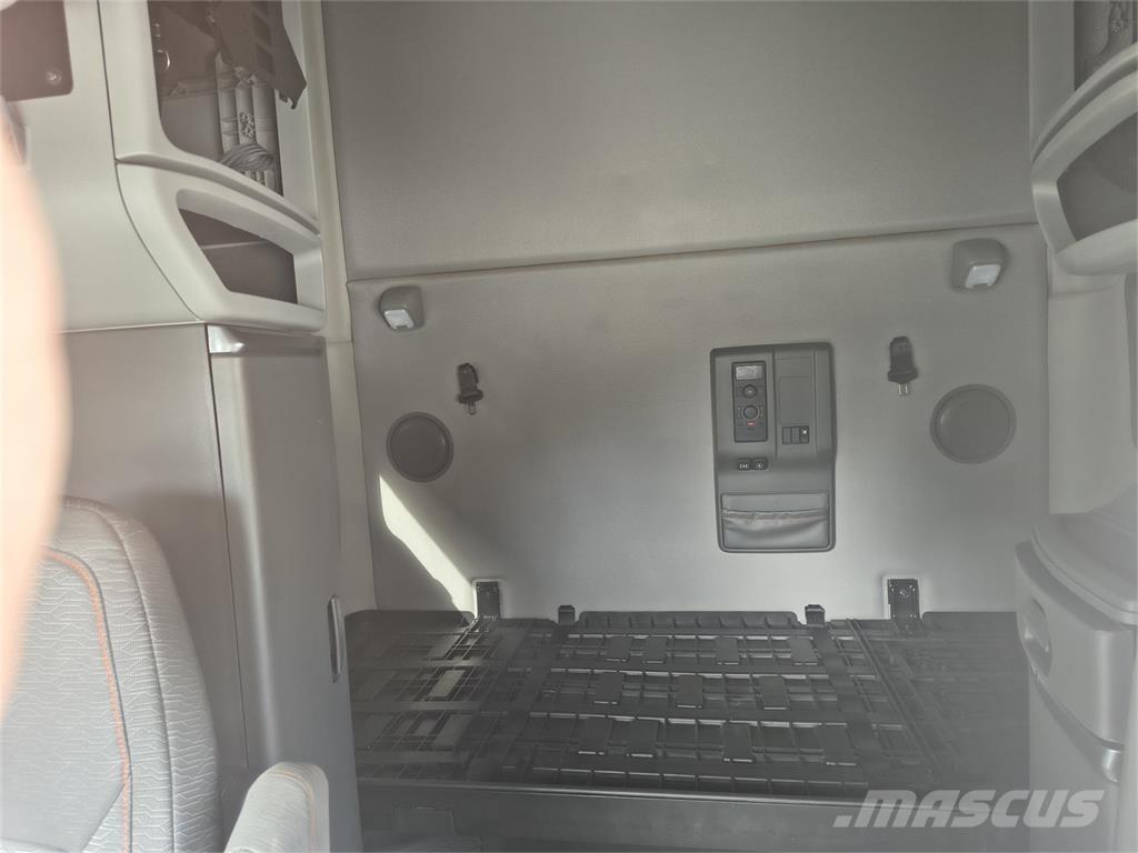 Volvo VNL64T760 Tahače