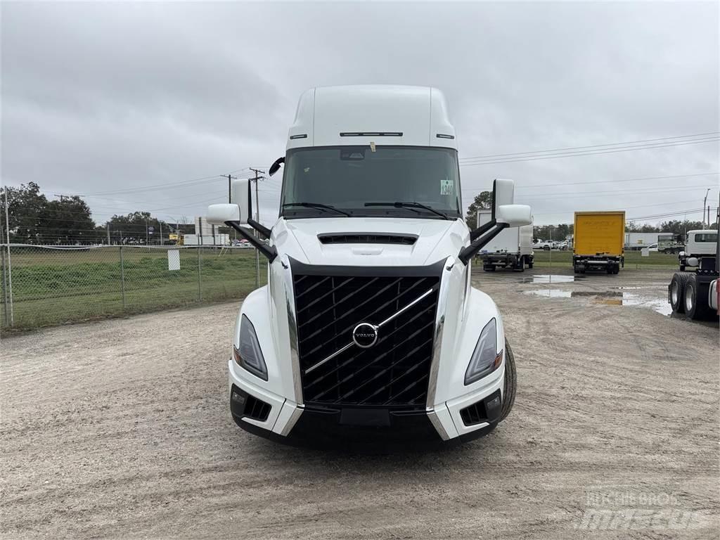 Volvo VNL64T860 Tahače