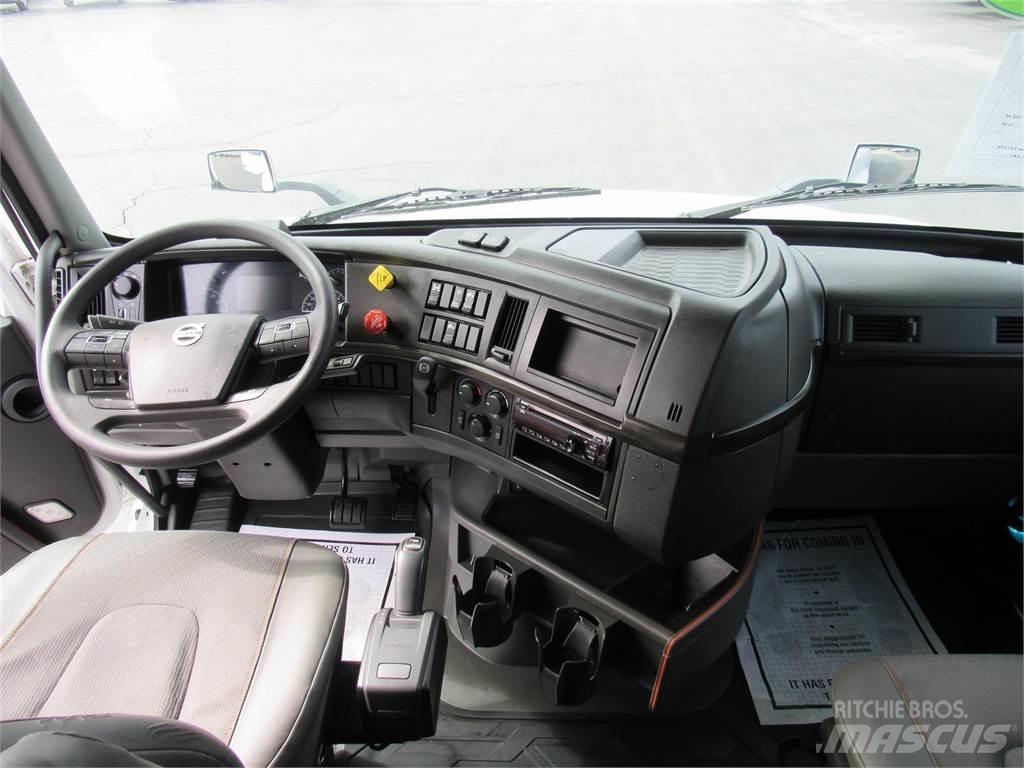 Volvo VNL64T860 Tahače