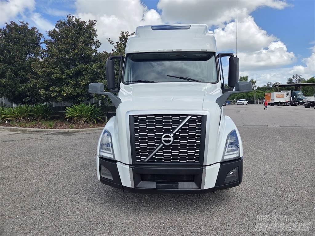 Volvo VNL64T860 Tahače