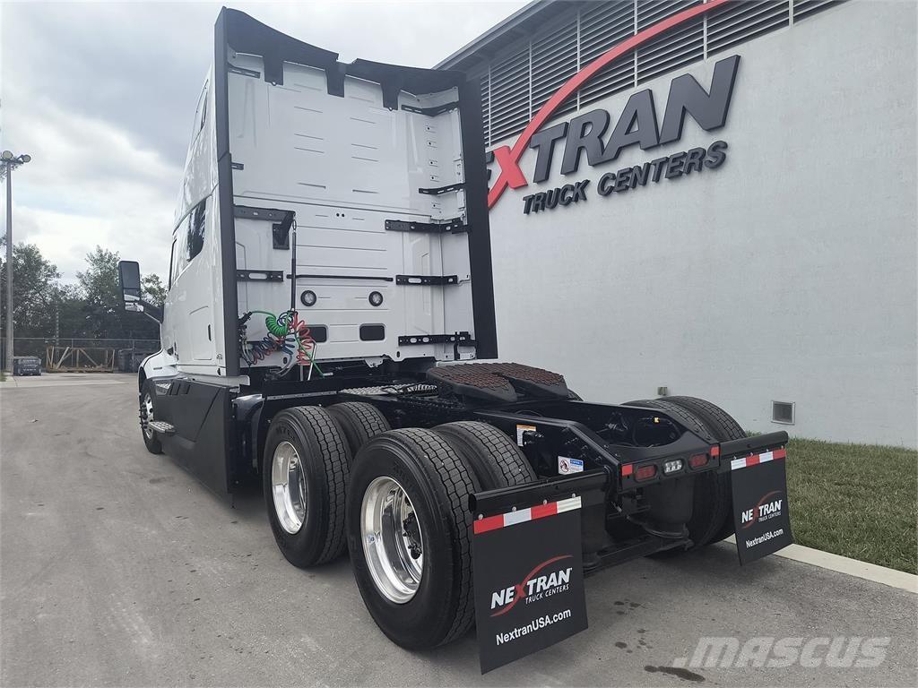 Volvo VNL64T860 Tahače