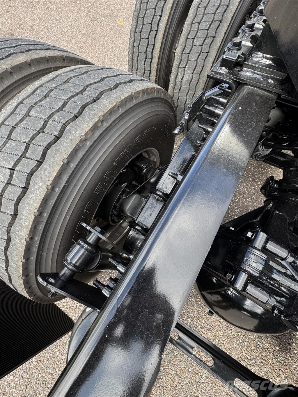 Volvo VNL64T860 Tahače