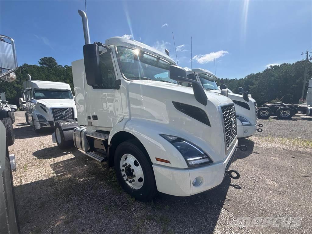 Volvo VNR42T300 Tahače