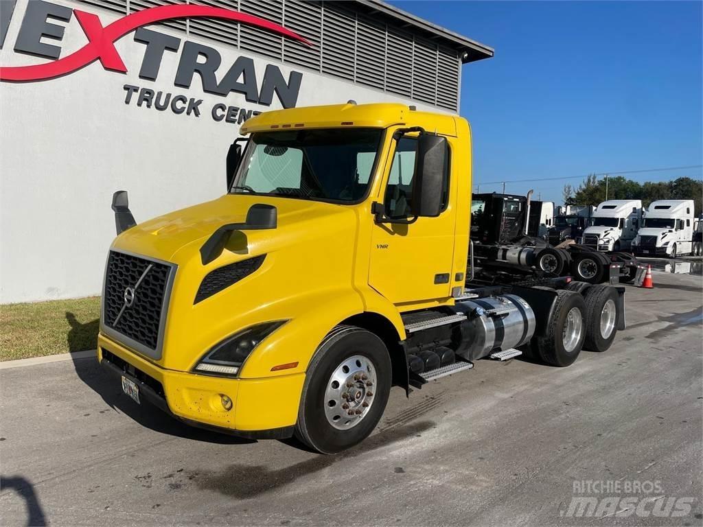 Volvo VNR64T Tahače