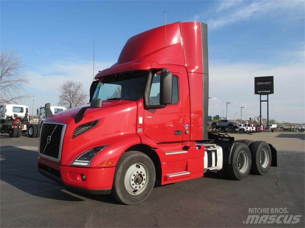 Volvo VNR64T300 Tahače