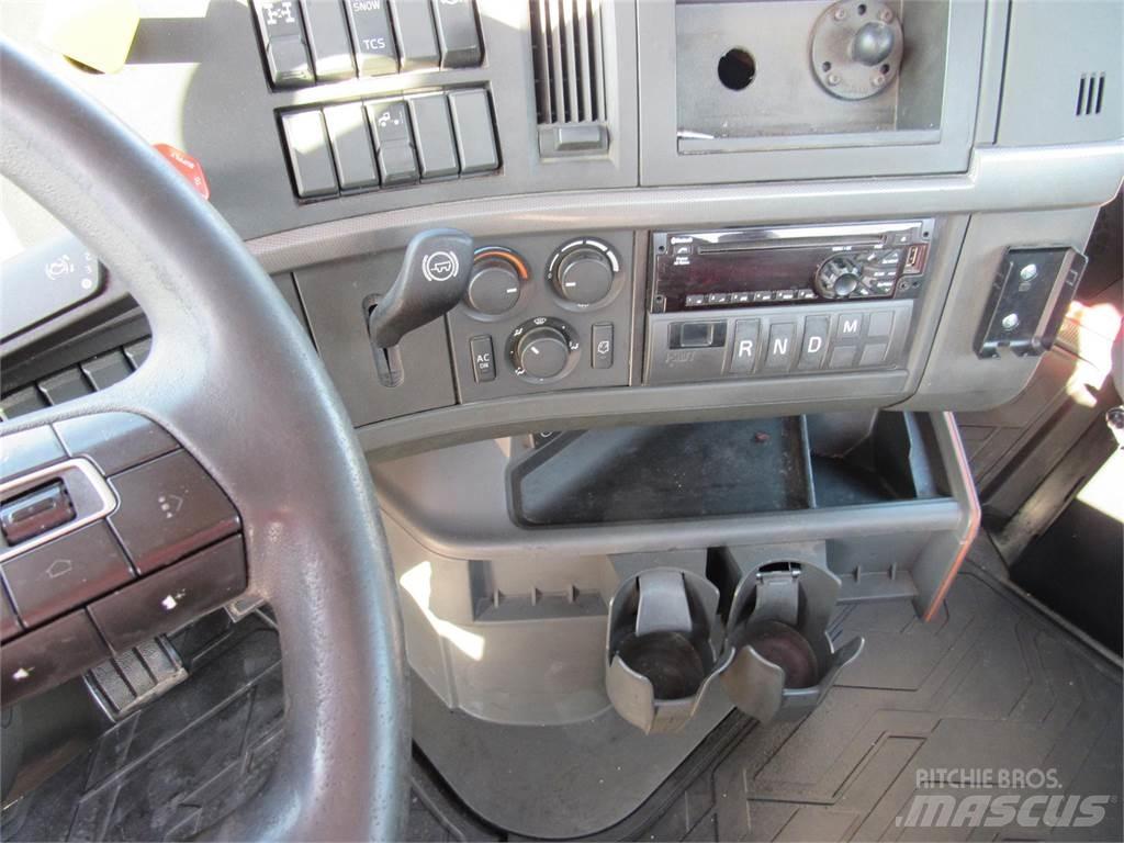 Volvo VNR64T300 Tahače
