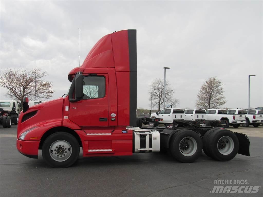 Volvo VNR64T300 Tahače