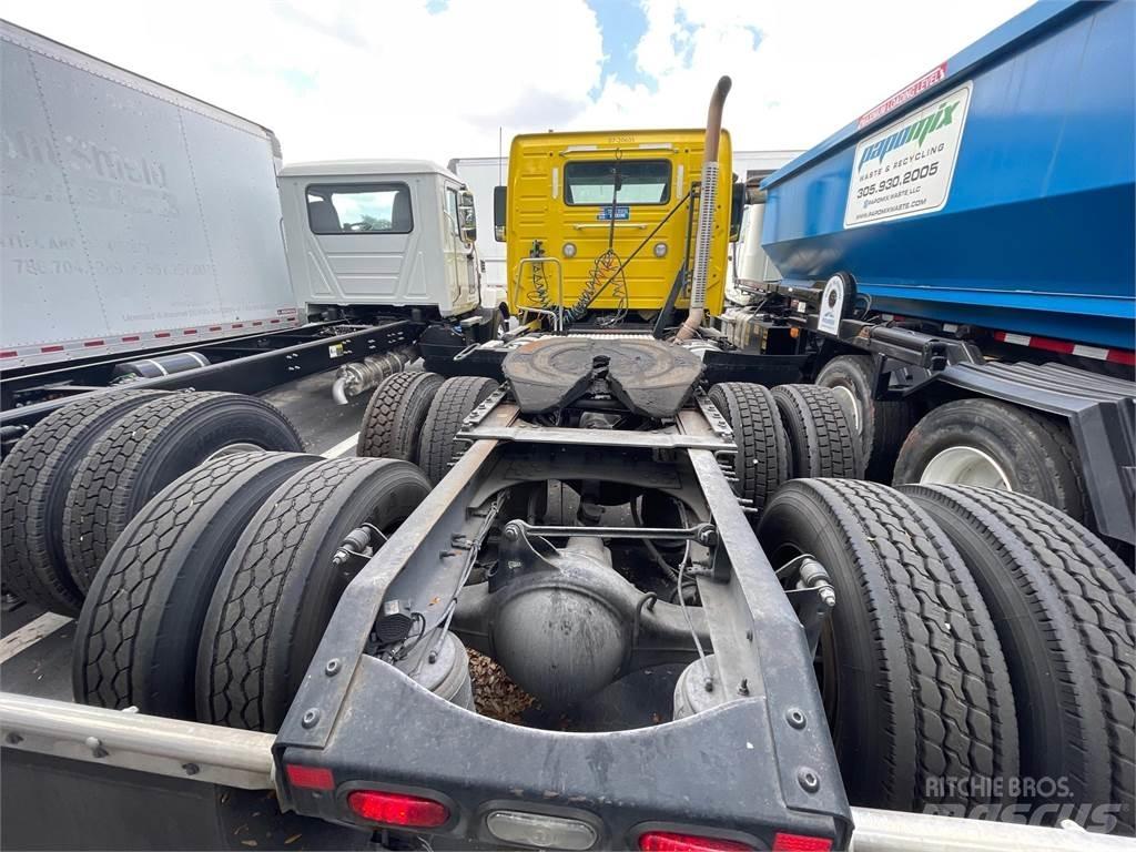 Volvo VNR64T300 Tahače