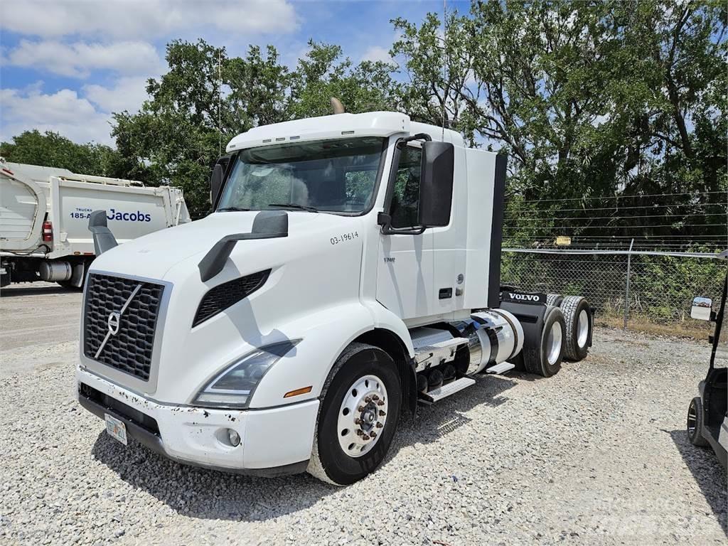 Volvo VNR64T300 Tahače