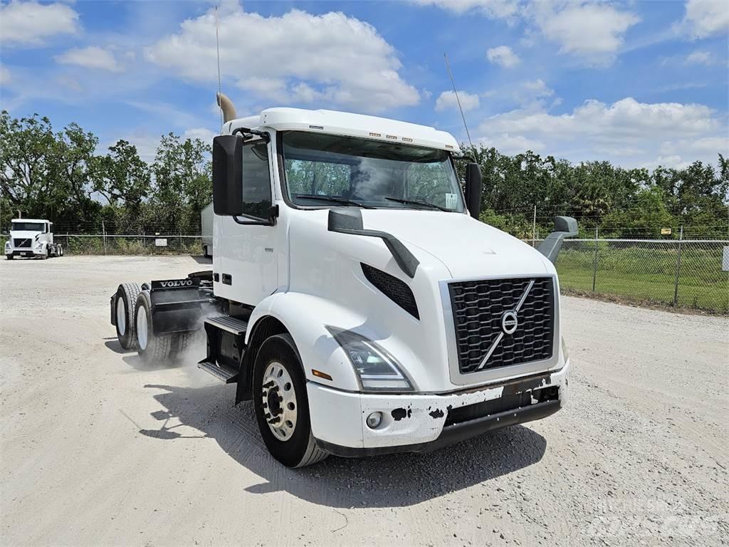 Volvo VNR64T300 Tahače