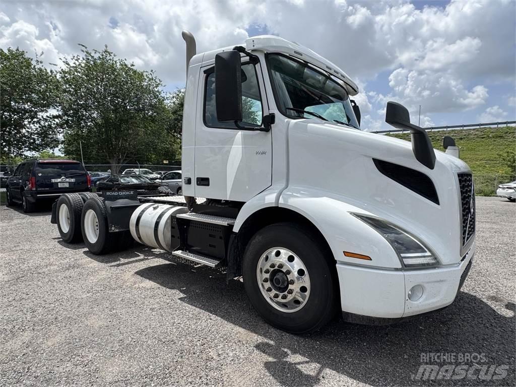 Volvo VNR64T300 Tahače
