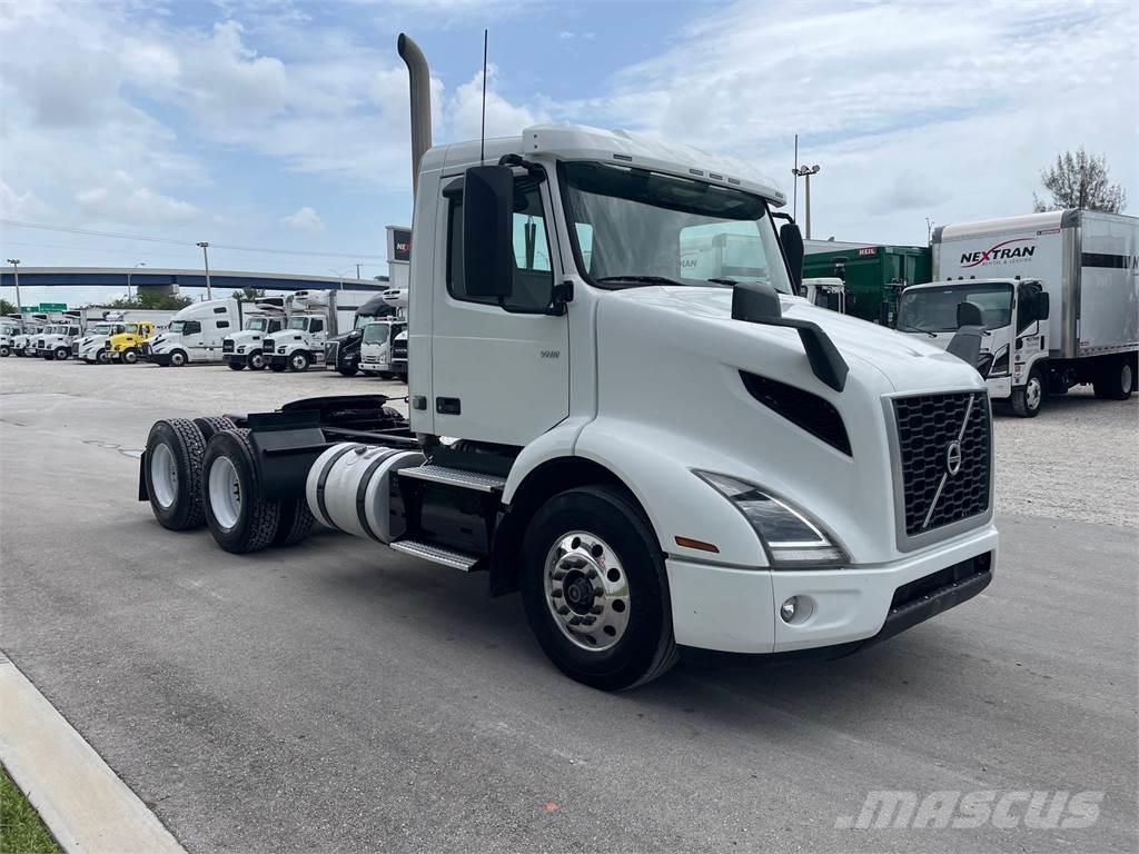 Volvo VNR64T300 Tahače