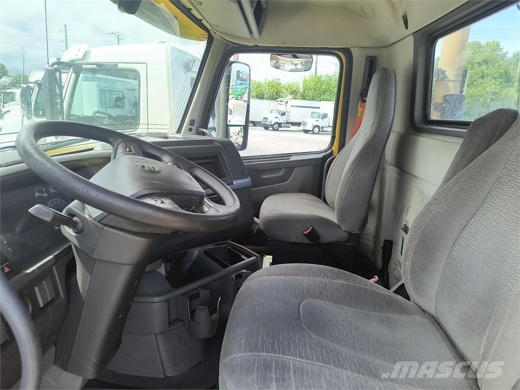 Volvo VNR64T300 Tahače