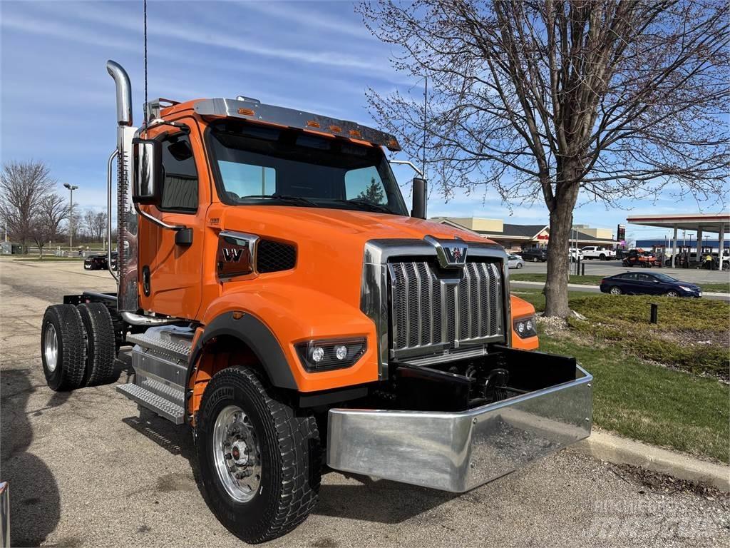 Western Star 47X Další