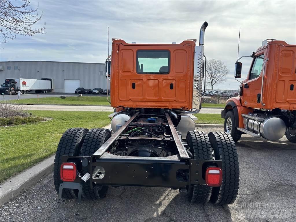 Western Star 47X Další