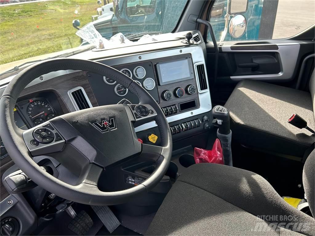 Western Star 49X Sklápěče