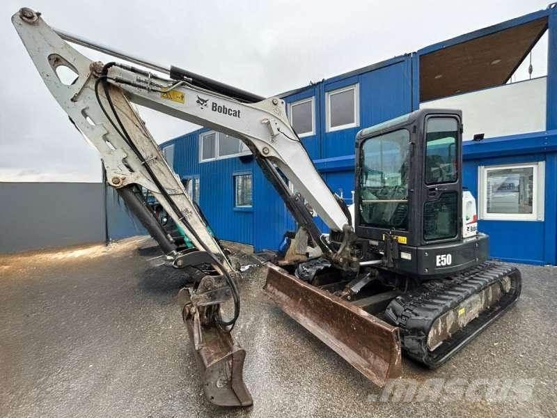 Bobcat E50 Mini rýpadla < 7t
