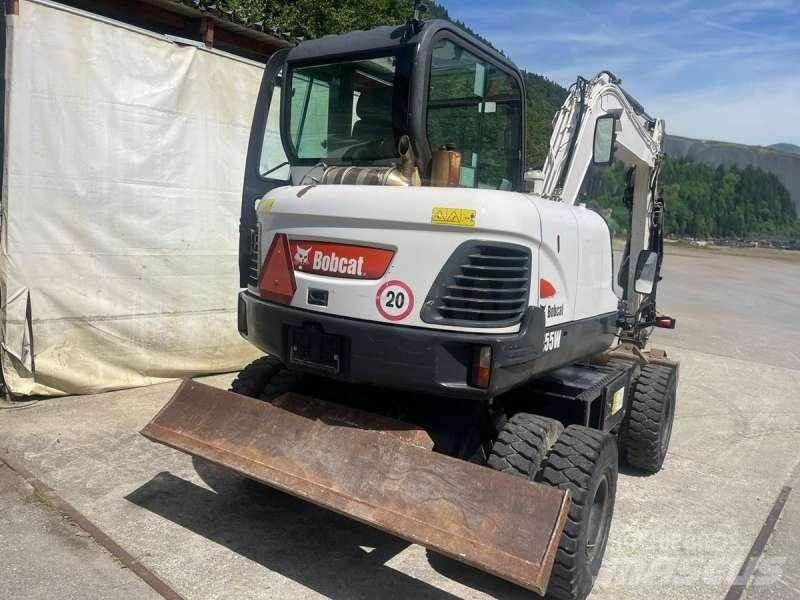 Bobcat E55W Kolová rýpadla