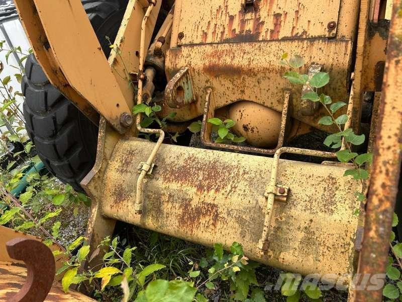 CASE W14 Kolové nakladače