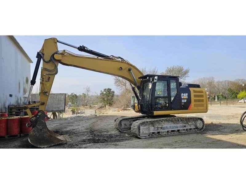 CAT 323F Pásová rýpadla