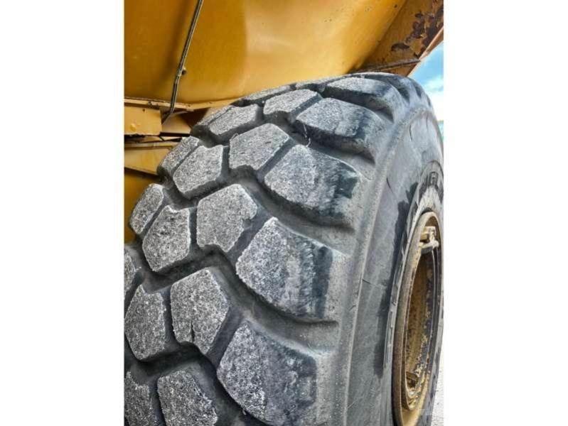 CAT 740GC Kloubové dempry
