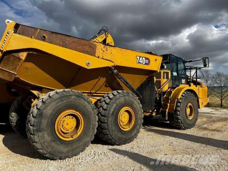 CAT 740GC Kloubové dempry