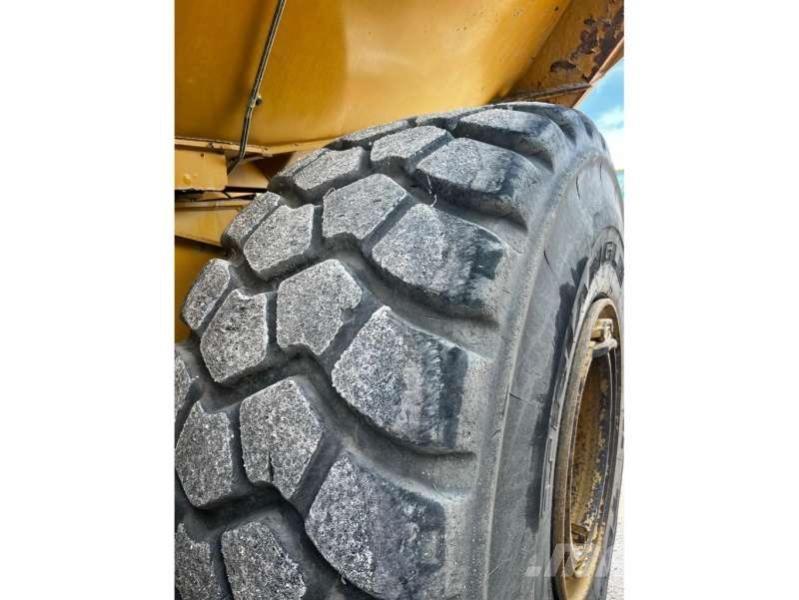 CAT 740GC Kloubové dempry