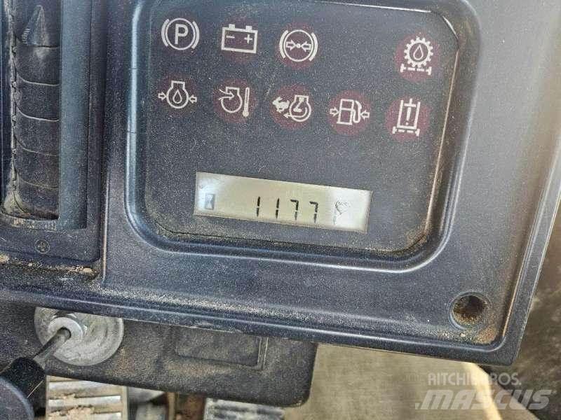 CAT 836H Půdní kompaktory