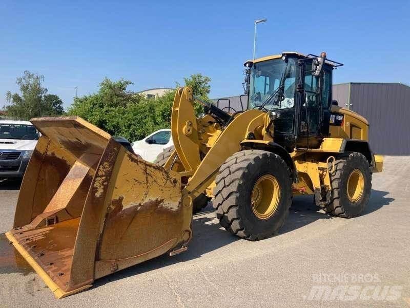 CAT 926M Kolové nakladače