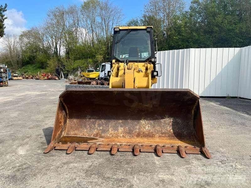 CAT 953C2 Pásové nakladače