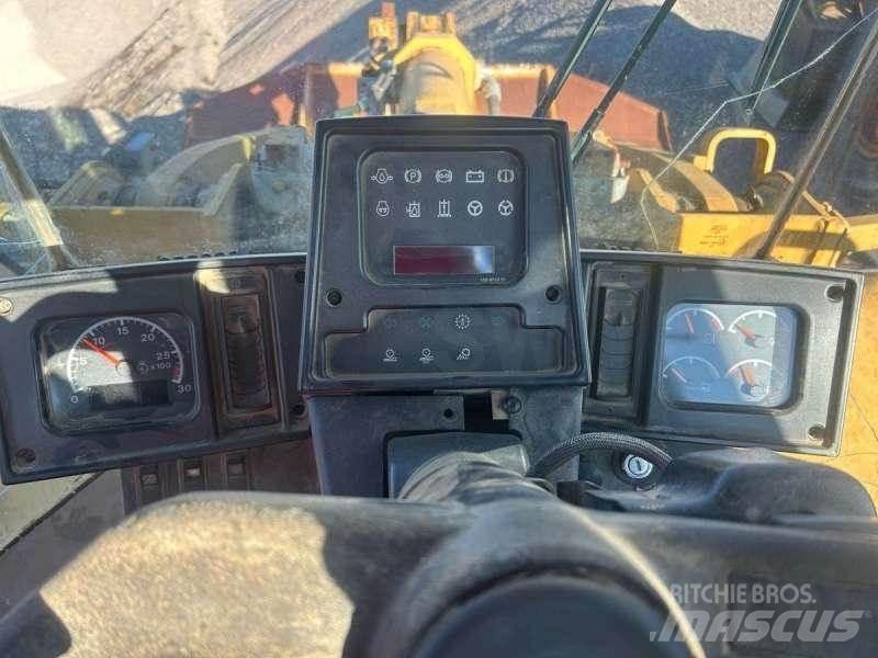 CAT 962G Kolové nakladače
