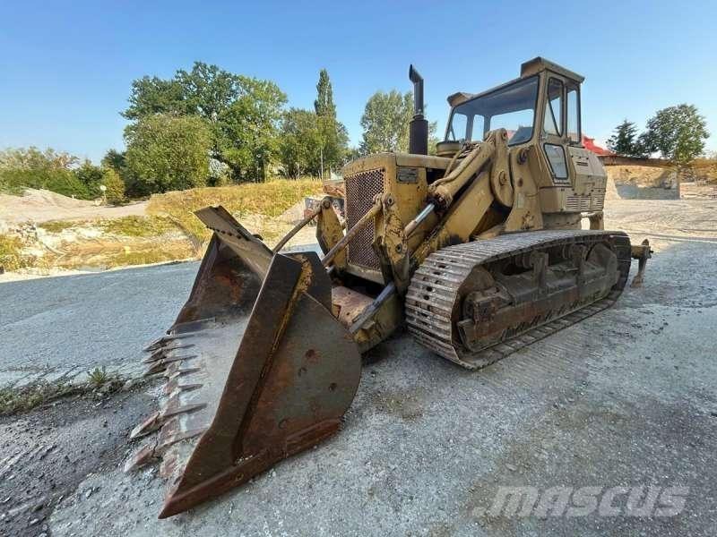 CAT 977K Pásové nakladače