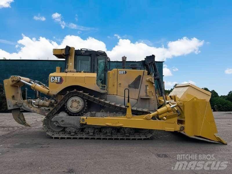 CAT D8T Pásové dozery