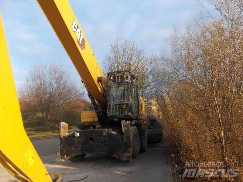 CAT MH3040 Stroje pro manipulaci s odpadem