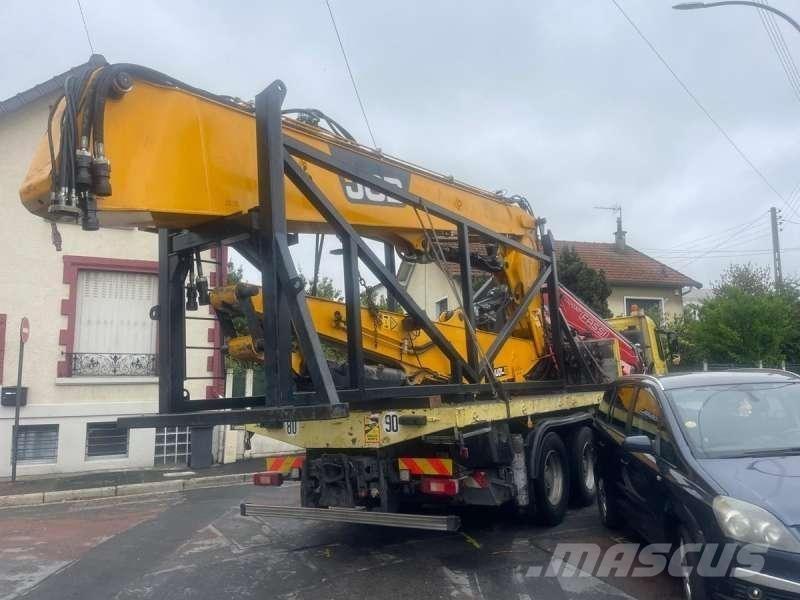JCB JS360 Demoliční rýpadla