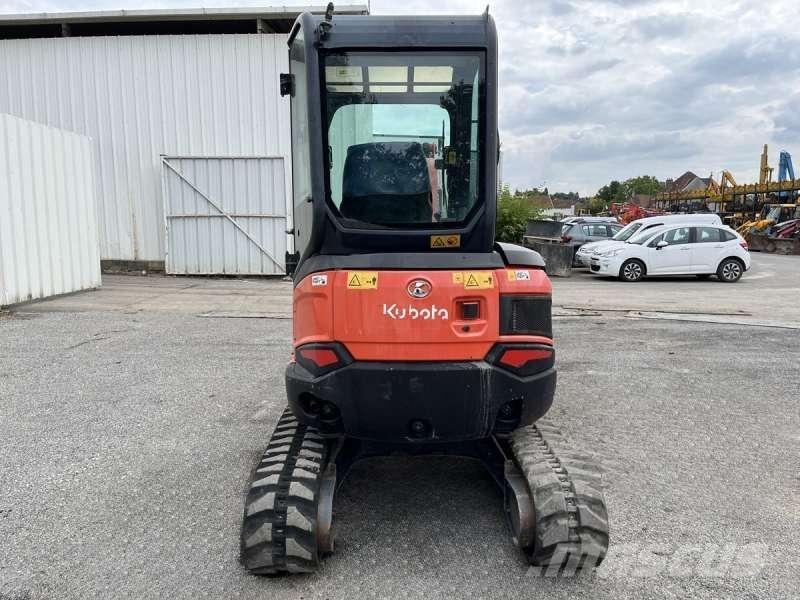 Kubota U27-4 Mini rýpadla < 7t
