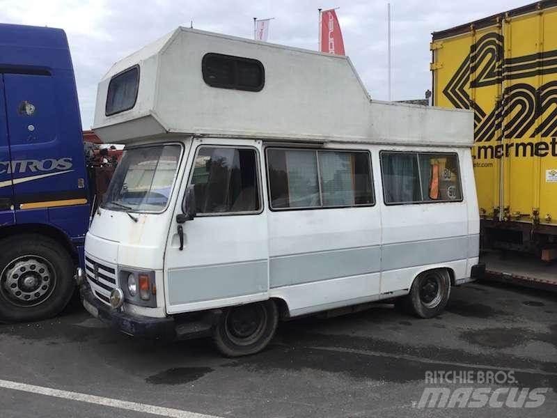 Peugeot J9 Další