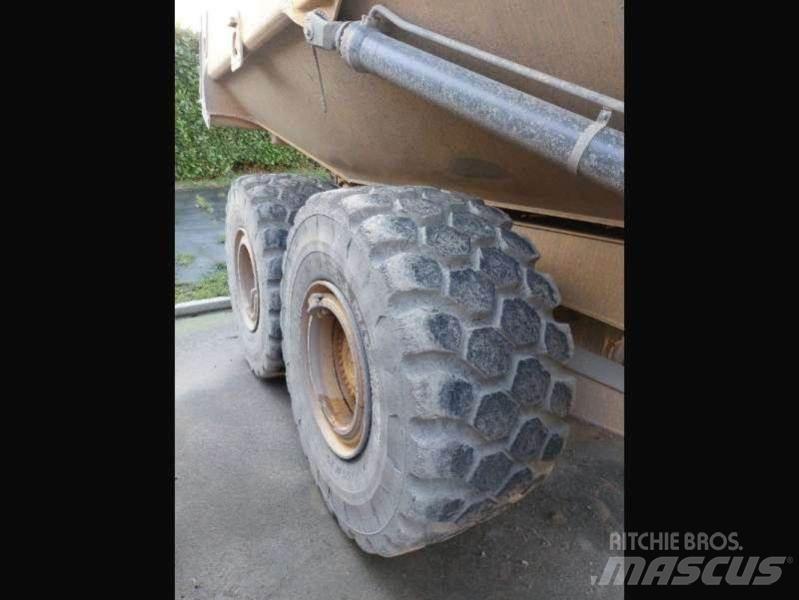 Volvo A30G Kloubové dempry