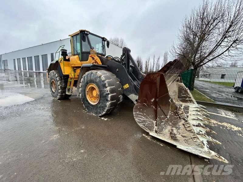 Volvo L220H Kolové nakladače