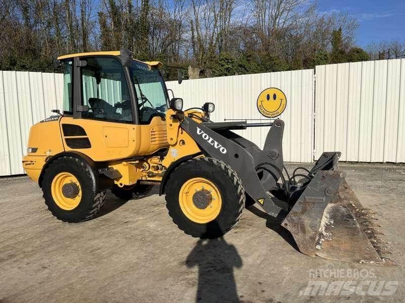 Volvo L28F Mininakladače