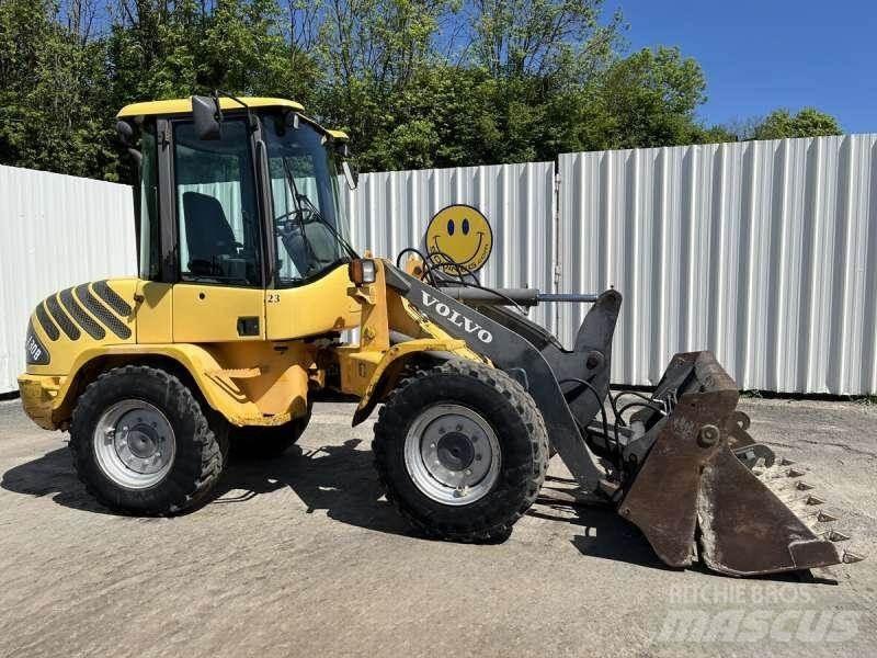 Volvo L30B-Z Mininakladače