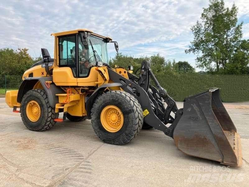 Volvo L90H Kolové nakladače