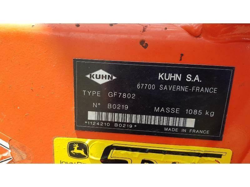 Kuhn GF7802 Obraceče a shrabovače sena