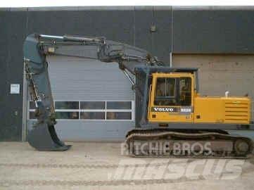 Åkerman EC230B Pásová rýpadla